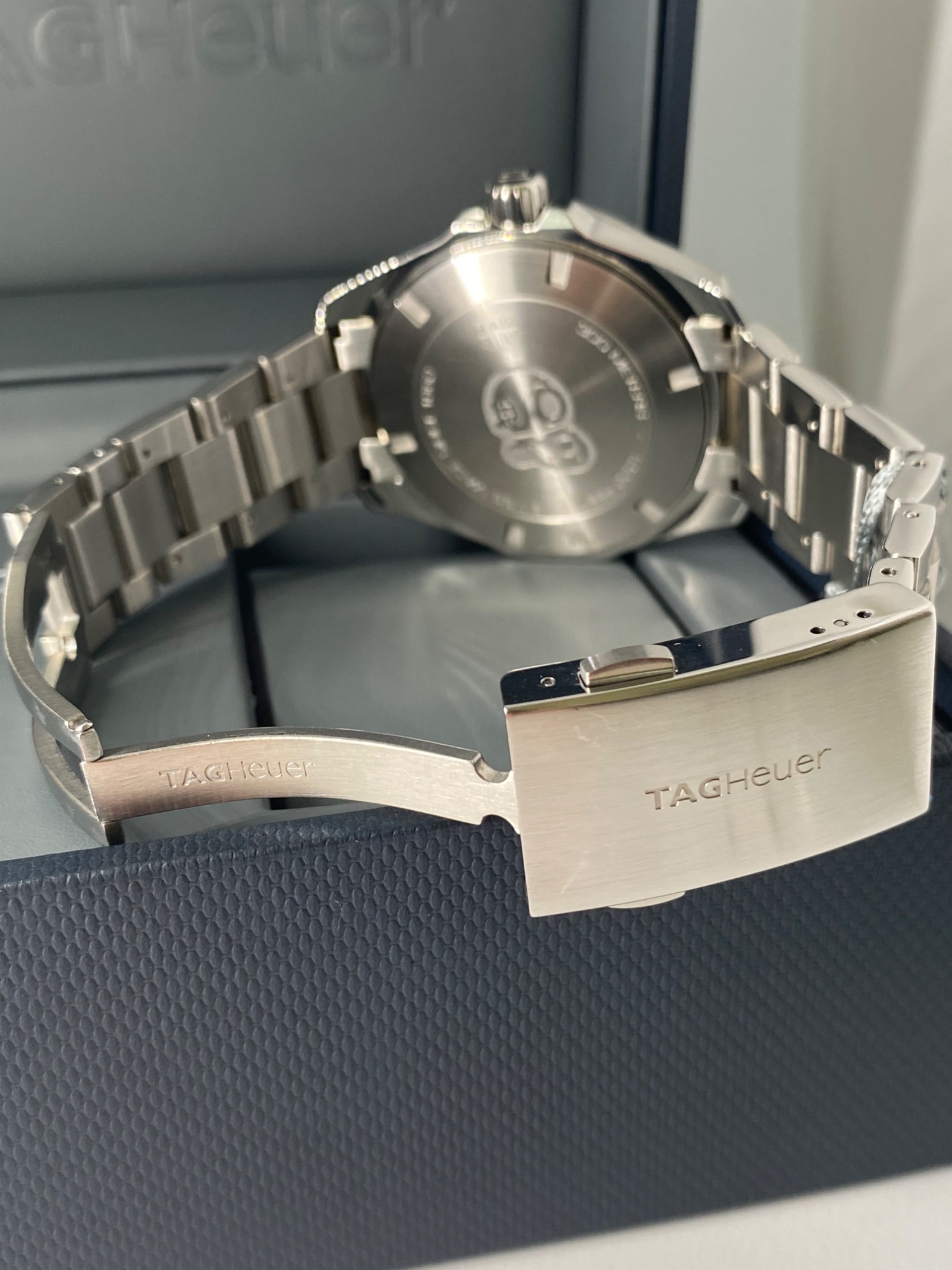 Tag Aquaracer Men’s divers watch  view 4