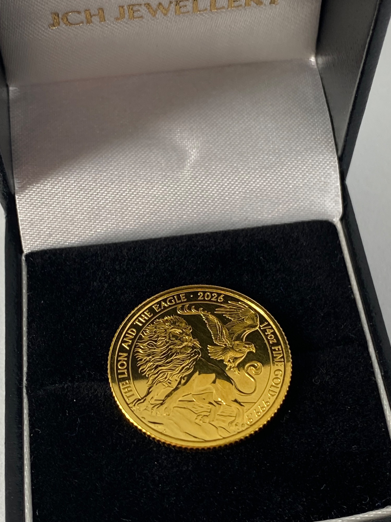 The lion and the eagle 1/4 oz gold bullion coin  view 2