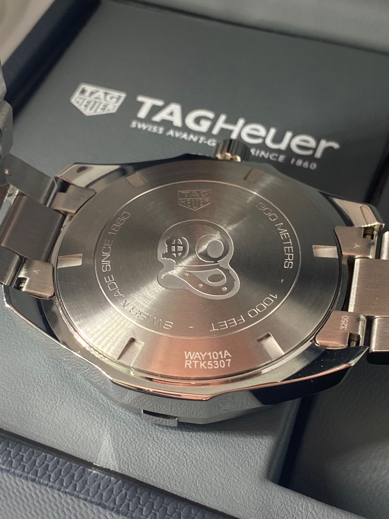 Tag Aquaracer Men’s divers watch  view 3