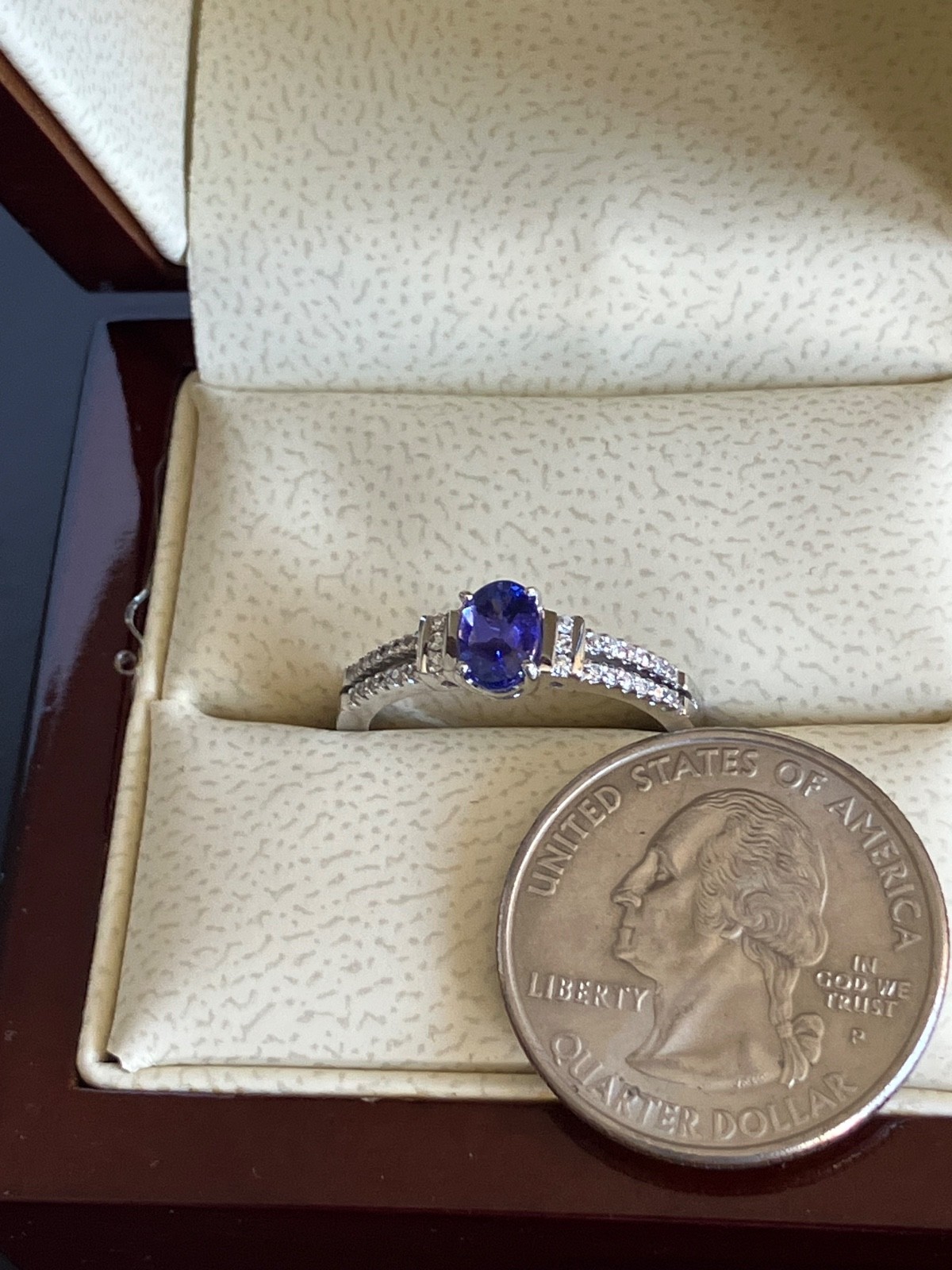 18k White Gold Oval Natural Tanzanite and Natural Diamong Ring view 10
