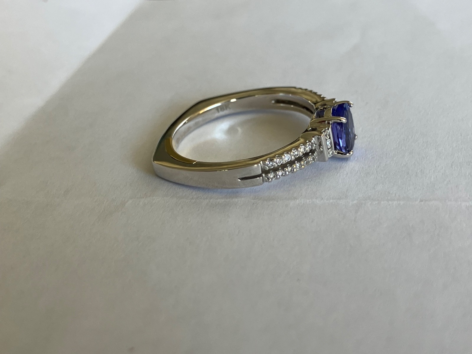 18k White Gold Oval Natural Tanzanite and Natural Diamong Ring view 6